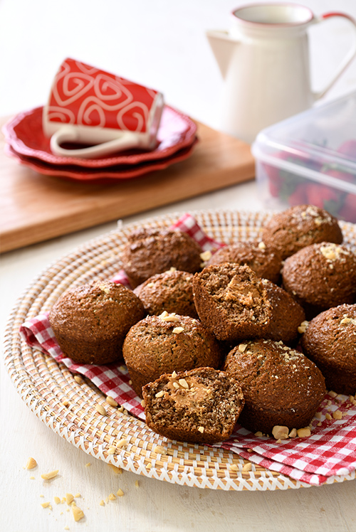 BRAN-MUFFINS-WITH-PEANUT-BUTTER-FILLING